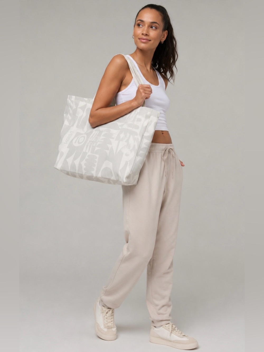 Vuori 10 Year Anniversary Tote Minimalist  Athleisure  Elevated New with tags